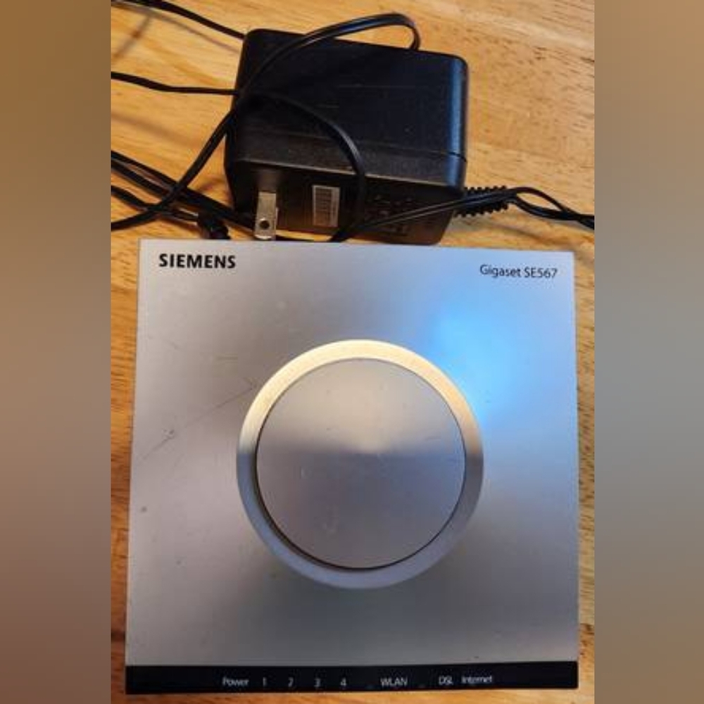 Siemens Gigaset SE567 Wireless Router